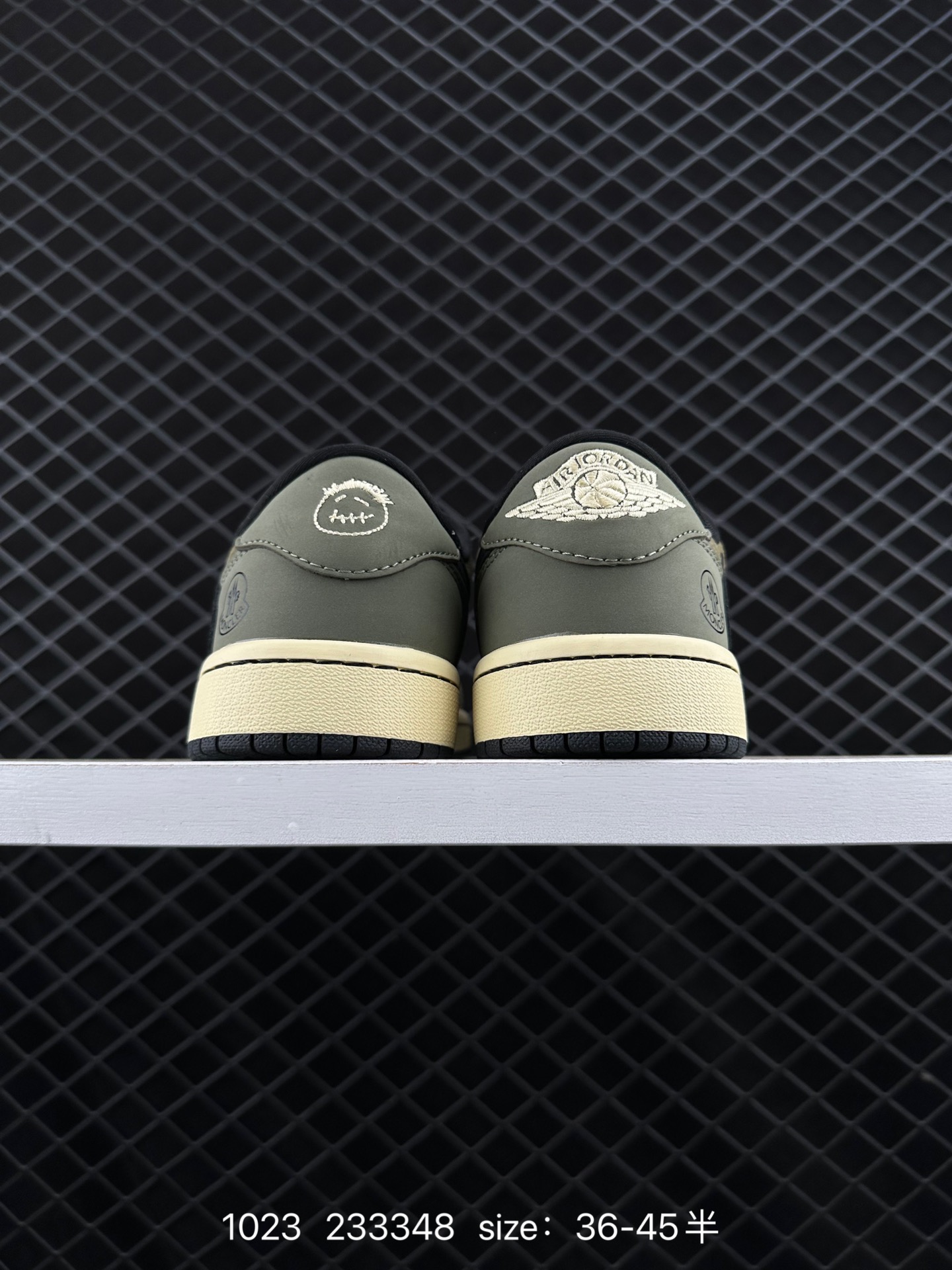 Travis Scott x Air Jordan 1 ” Reverse Mocha “